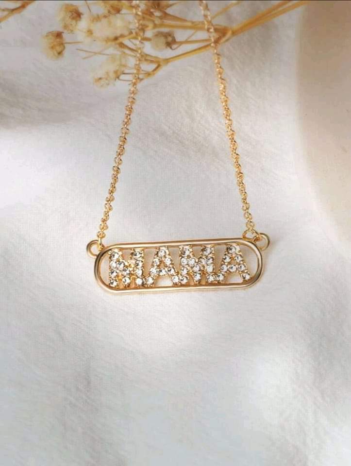 Mama Necklace